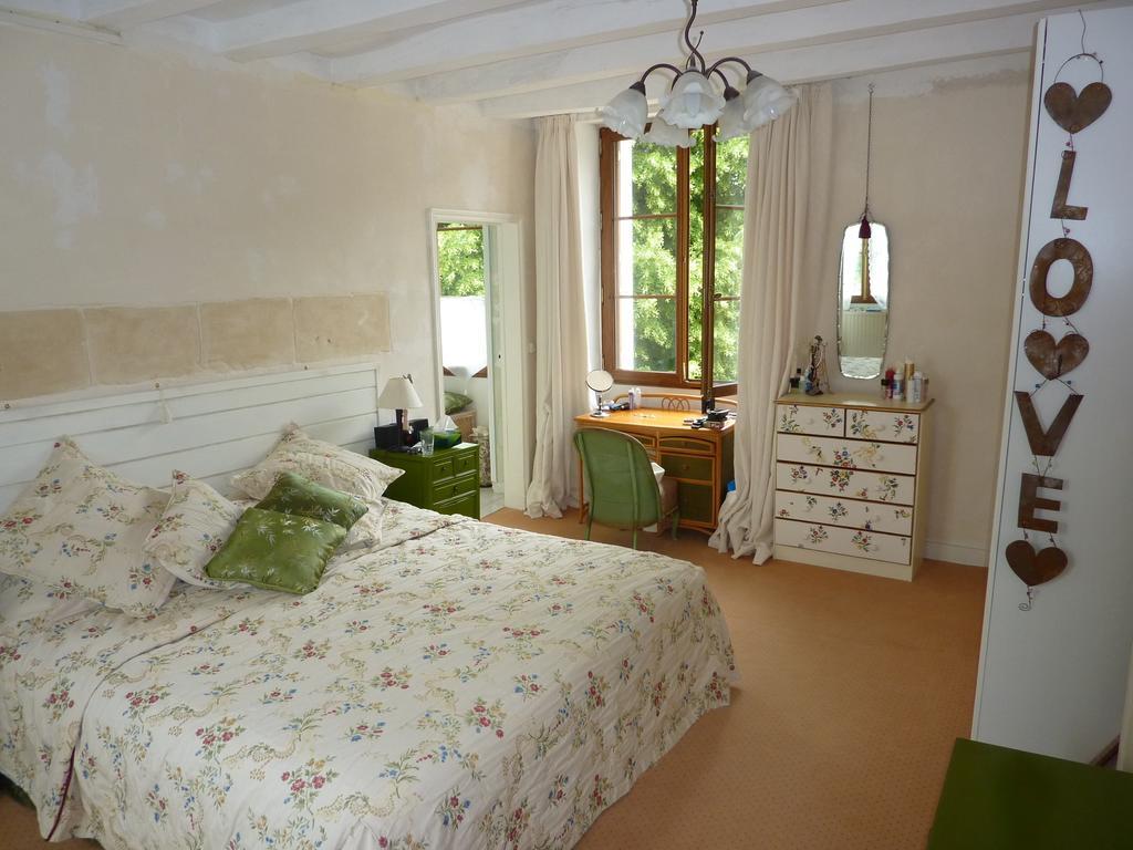 La Cle Des Jardins Bed and Breakfast Nouâtre Værelse billede