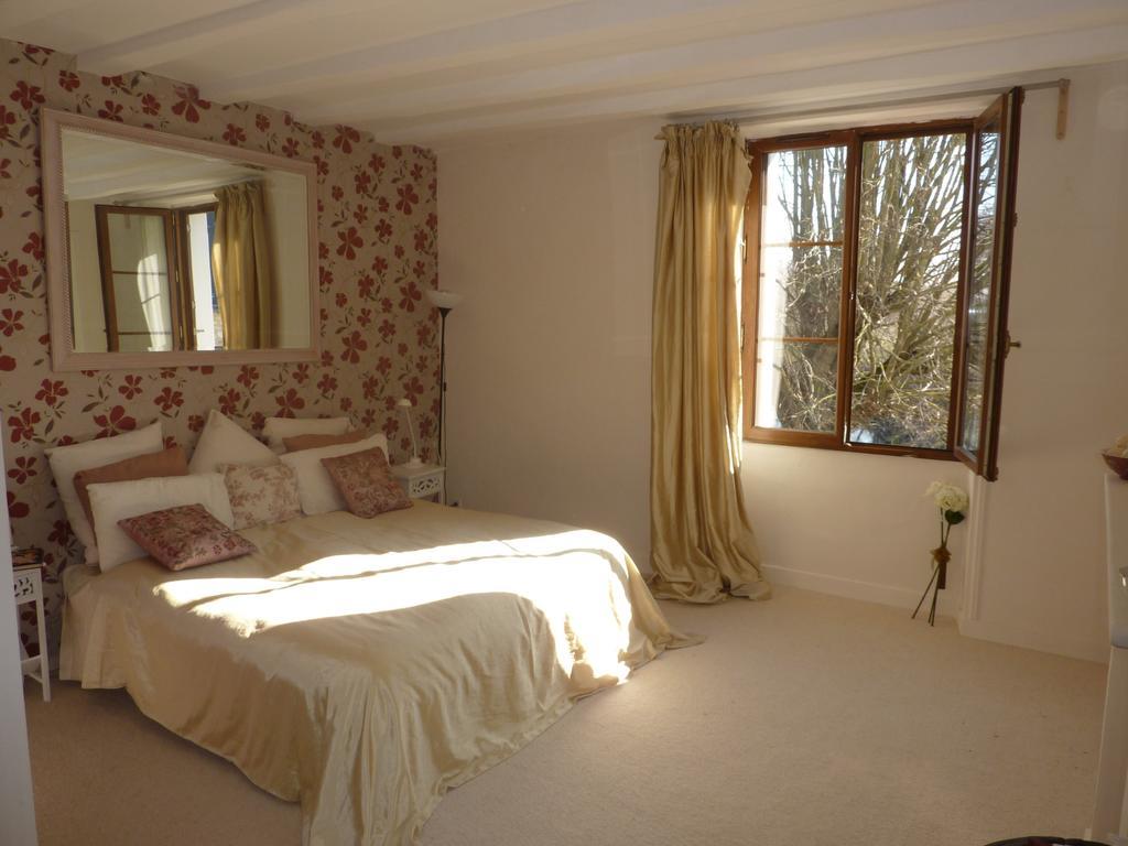La Cle Des Jardins Bed and Breakfast Nouâtre Værelse billede